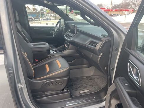 Used 2024 GMC Yukon AT4 w/ Technology Package image 13