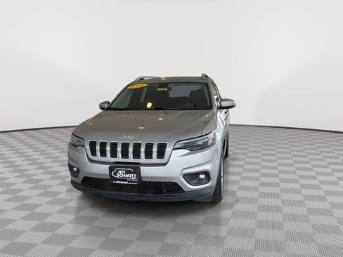 Used 2019 Jeep Cherokee Latitude Plus FWD image 4