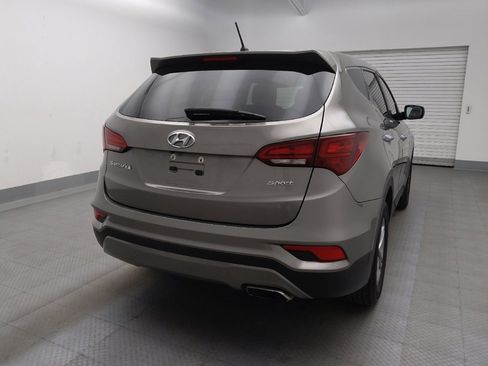 Used 2018 Hyundai Santa Fe Sport FWD image 7