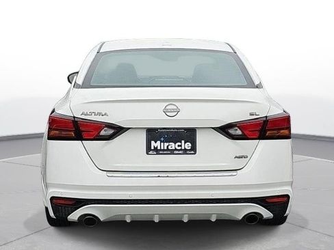 Used 2023 Nissan Altima 2.5 SL AWD/4WD image 7