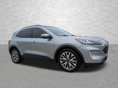 Used 2021 Ford Escape Titanium FWD image 1