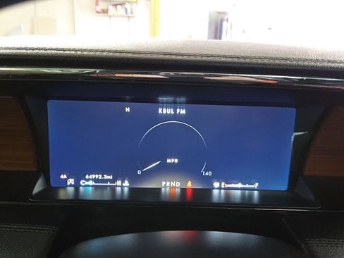 Used 2019 Lincoln Navigator Reserve image 13