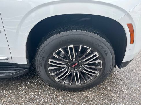 Used 2025 GMC Yukon XL Elevation RWD image 8