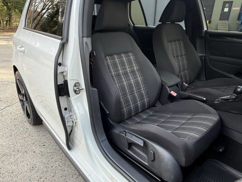 Used 2014 Volkswagen GTI Wolfsburg Edition image 6