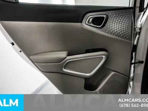 Used 2025 Kia Soul LX image 50