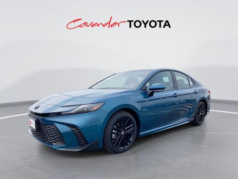 Certified 2026 Toyota Camry SE image 1