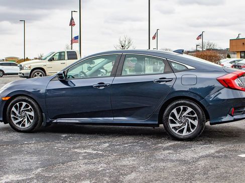 Used 2018 Honda Civic EX image 6