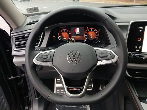 New 2026 Volkswagen Atlas Peak Edition AWD/4WD image 14