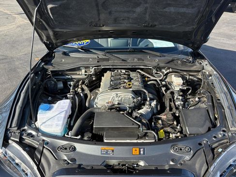 Used 2019 MAZDA MX-5 Miata RF Grand Touring w/ Appearance Package image 30