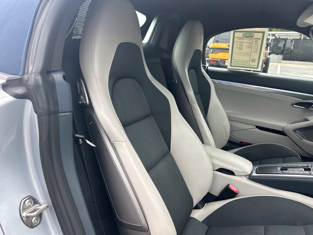 Used 2018 Porsche 718 Boxster RWD image 20