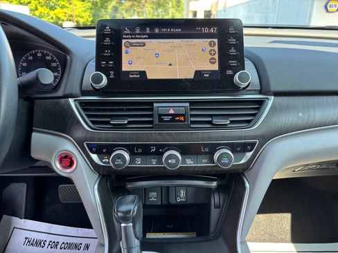 Used 2018 Honda Accord Touring image 31