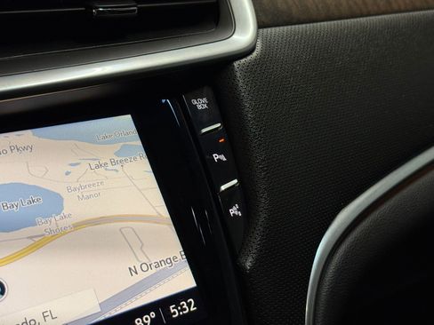 Used 2018 Cadillac XTS Luxury image 24