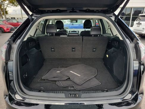 Used 2017 Ford Edge Titanium w/ Equipment Group 302A image 9