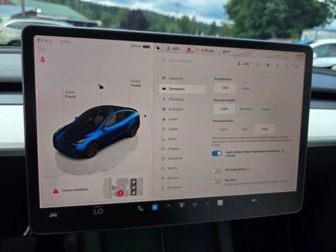 Used 2023 Tesla Model Y Long Range AWD/4WD image 41