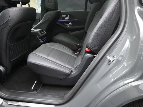 Used 2026 Mercedes-Benz GLS 450 4MATIC image 21