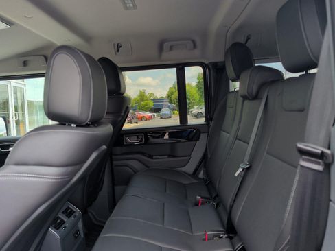 New 2024 INEOS Grenadier AWD/4WD image 32