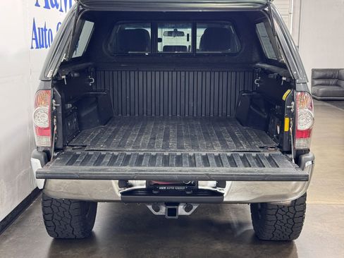 Used 2015 Toyota Tacoma 4x4 Double Cab w/ TRD Off-Road Package image 7