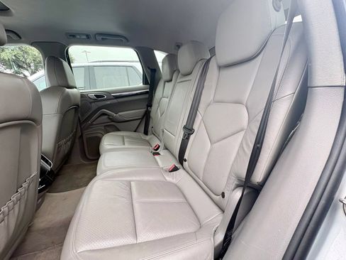 Used 2011 Porsche Cayenne AWD/4WD image 12