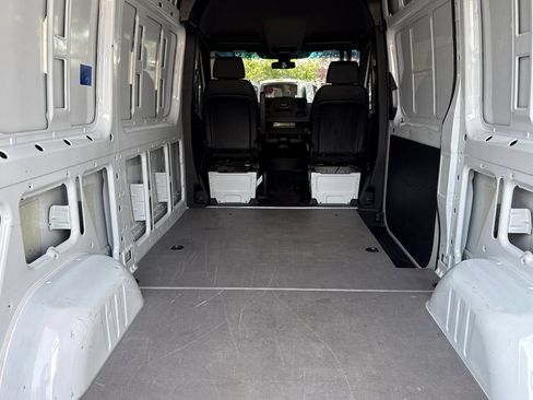 Used 2025 Mercedes-Benz Sprinter 2500 image 20