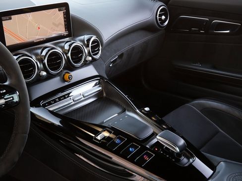 Used 2020 Mercedes-Benz AMG GT R image 18