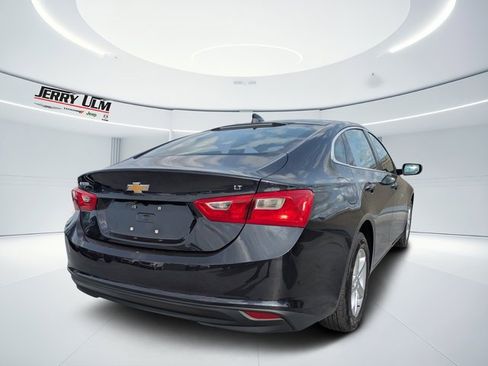 Used 2023 Chevrolet Malibu LT image 3