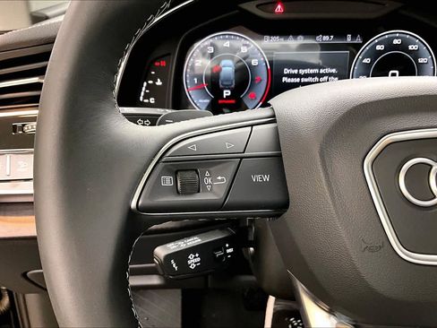 Used 2025 Audi Q7 Premium Plus image 24