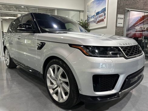 Used 2018 Land Rover Range Rover Sport HSE AWD/4WD image 19
