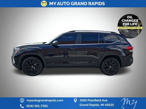 Used 2024 Volkswagen Atlas SE image 4