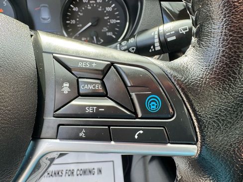 Used 2022 Nissan Rogue Sport SL w/ Premium Package image 19