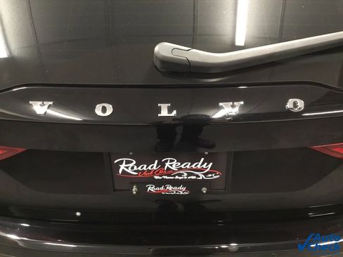 Used 2020 Volvo V90 T6 Cross Country image 14