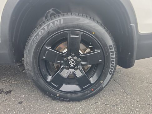 Certified 2024 Honda Ridgeline Black Edition image 22