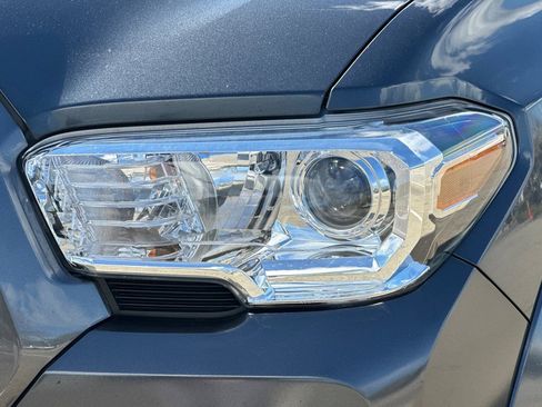 Used 2022 Toyota Tacoma SR5 image 50