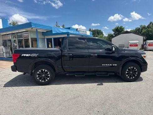 Used 2018 Nissan Titan PRO-4X w/ Pro-4x Utility Package AWD/4WD image 2