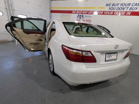 Used 2011 Lexus LS 460 AWD w/ Comfort Pkg image 13