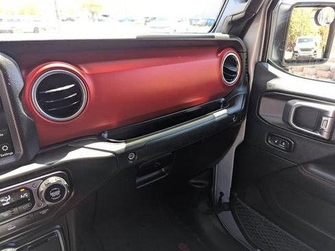 Certified 2023 Jeep Gladiator Rubicon w/ Cold Weather Group AWD/4WD image 8