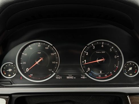 Used 2015 BMW 740Li w/ Executive Package image 8