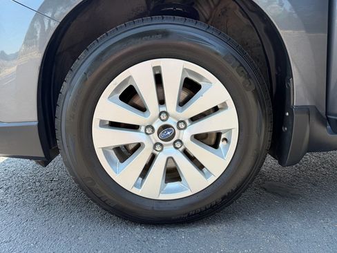 Used 2018 Subaru Outback 2.5i Premium AWD/4WD image 28