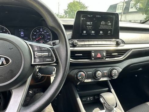 Used 2021 Kia Forte LXS FWD image 36