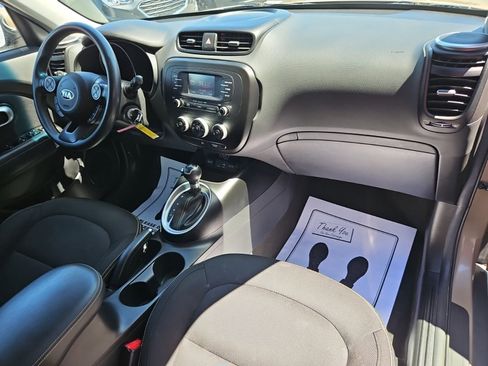 Used 2015 Kia Soul + FWD image 22