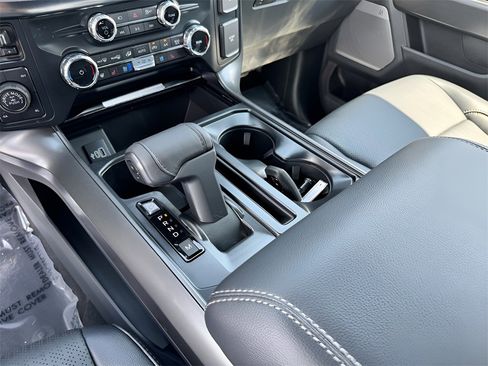 New 2025 Ford F150 Lariat w/ Equipment Group 501A Mid image 33