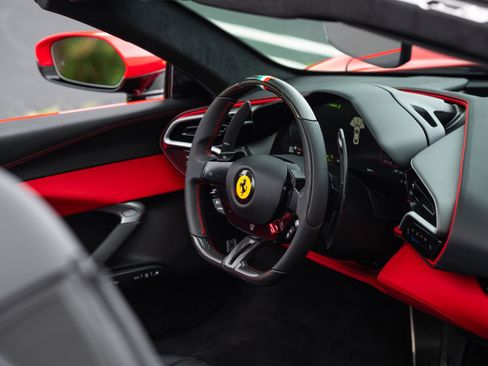 Used 2024 Ferrari 296 GTS RWD image 6