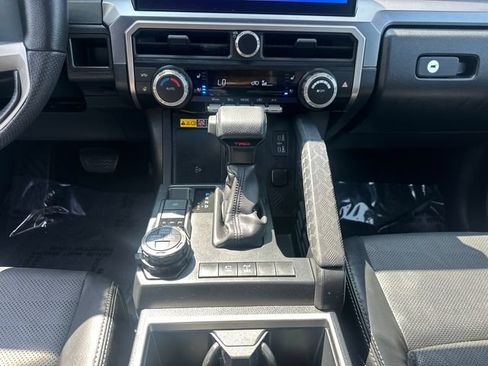 Used 2025 Toyota 4Runner TRD Off-Road Premium AWD/4WD image 22