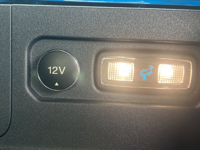 Used 2024 Ford Bronco Black Diamond w/ Sasquatch Package AWD/4WD image 8