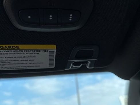 Used 2025 Jeep Grand Cherokee L Overland AWD/4WD image 16