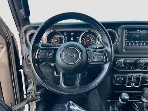Used 2021 Jeep Gladiator Sport AWD/4WD image 11