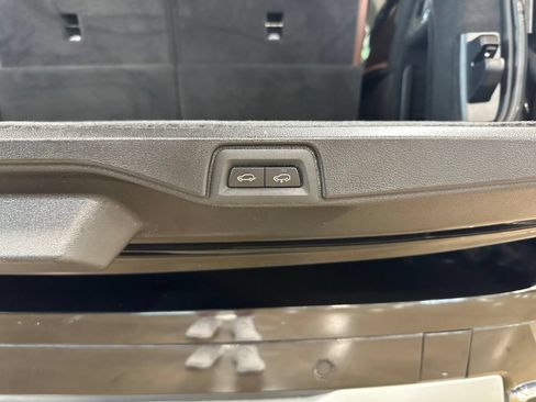 Used 2023 BMW X7 xDrive40i AWD/4WD image 55