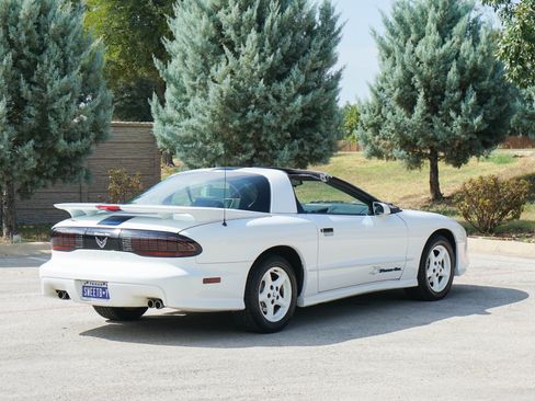 Used 1994 Pontiac Firebird Coupe RWD image 8