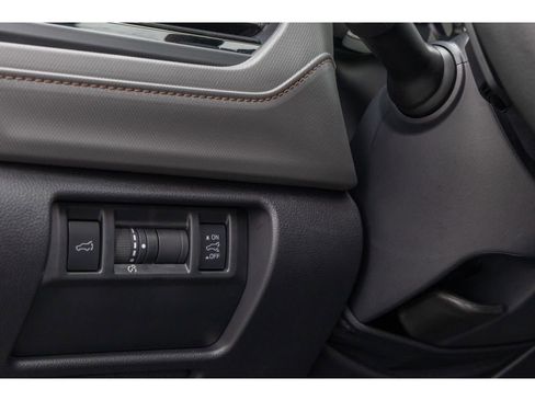 Used 2025 Subaru Forester Sport image 20