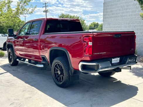 Used 2022 Chevrolet Silverado 3500 LTZ w/ LTZ Plus Package image 12