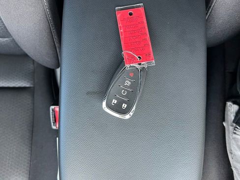 Used 2024 Chevrolet Malibu RS FWD image 36